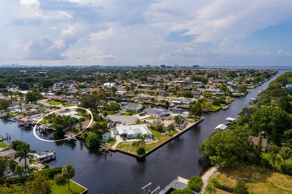 For Sale: $855,000 (4 beds, 3 baths, 2362 Square Feet)