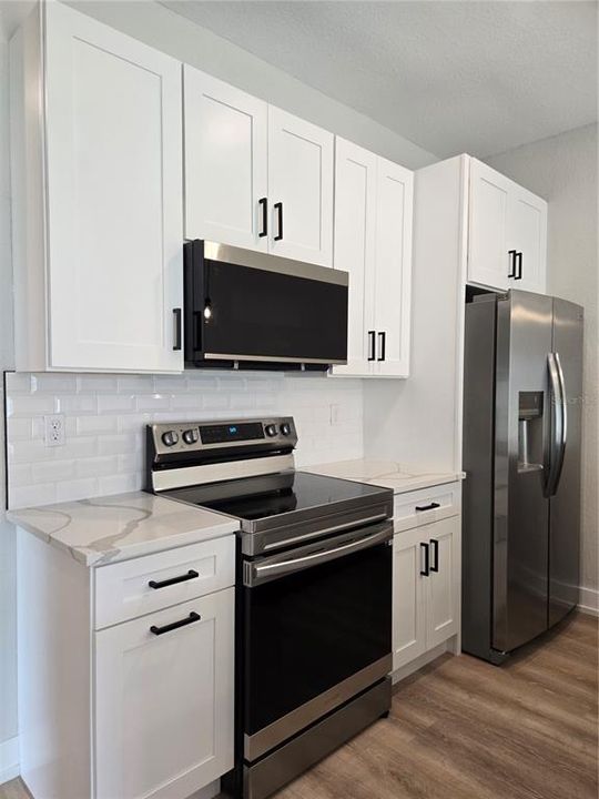 light and bright kitchen