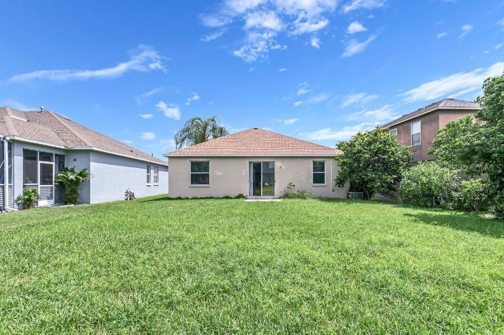 Active With Contract: $378,000 (3 beds, 2 baths, 1552 Square Feet)