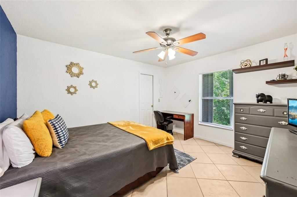 For Sale: $399,000 (4 beds, 2 baths, 2214 Square Feet)