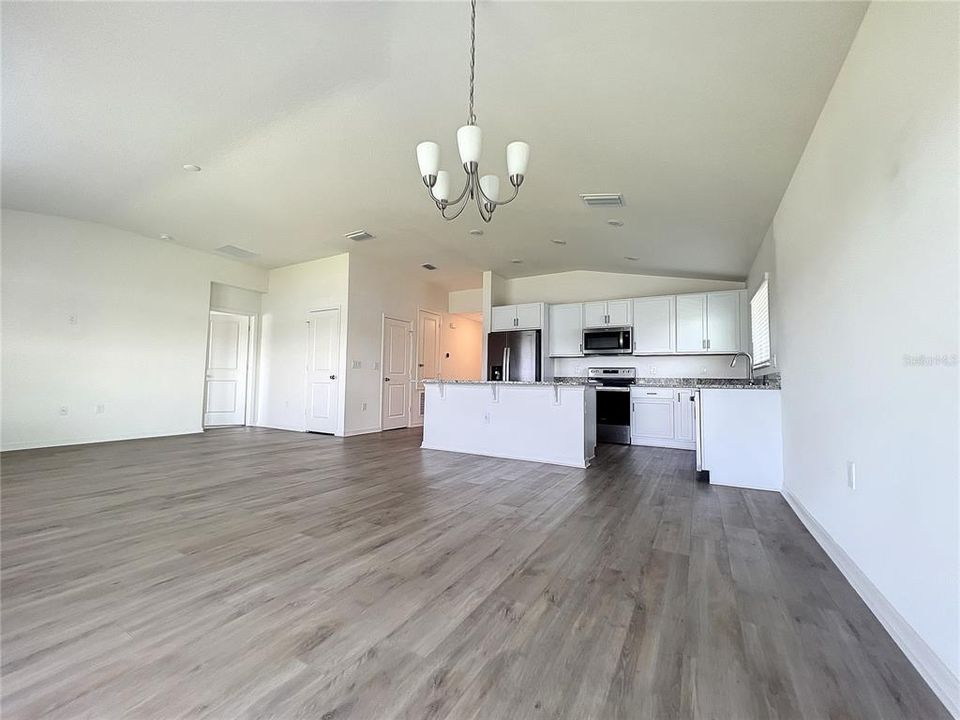 Active With Contract: $2,400 (4 beds, 2 baths, 1696 Square Feet)