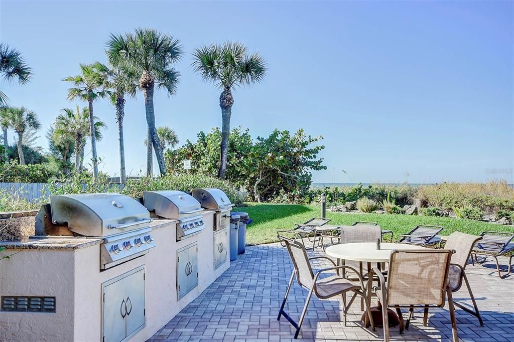 3 BBQ Grills: 2 gas + 1 charcoal on the gazebo deck seaside.