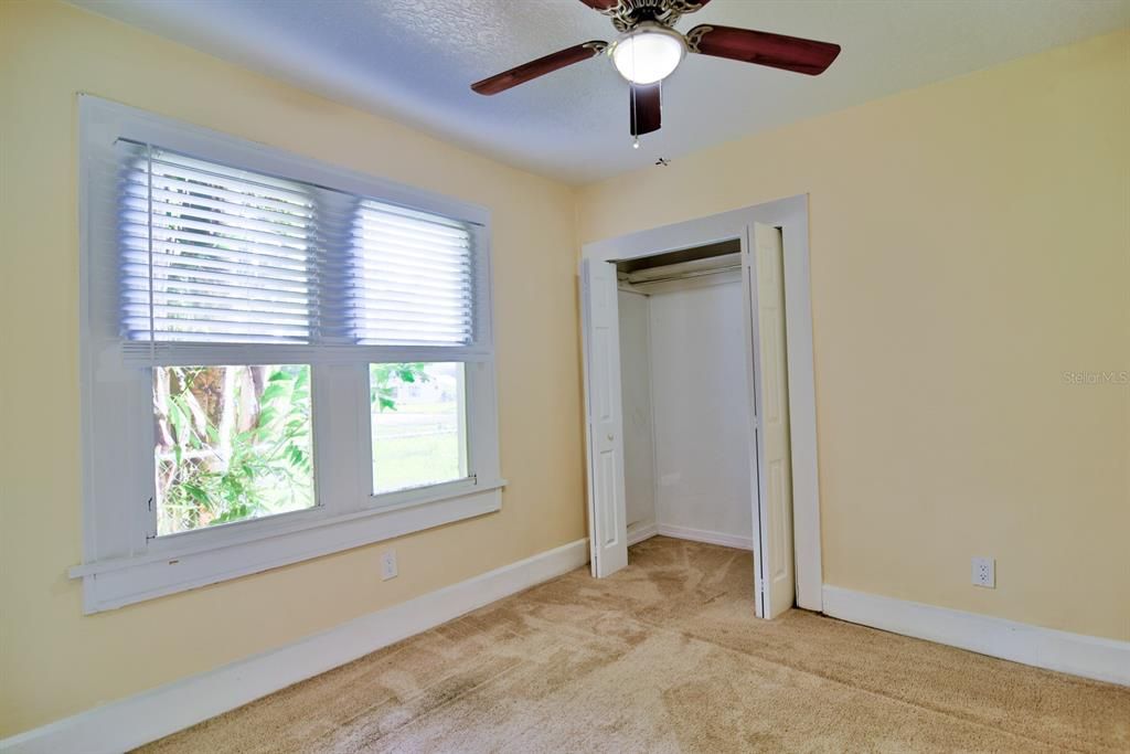 Active With Contract: $2,250 (3 beds, 2 baths, 1467 Square Feet)