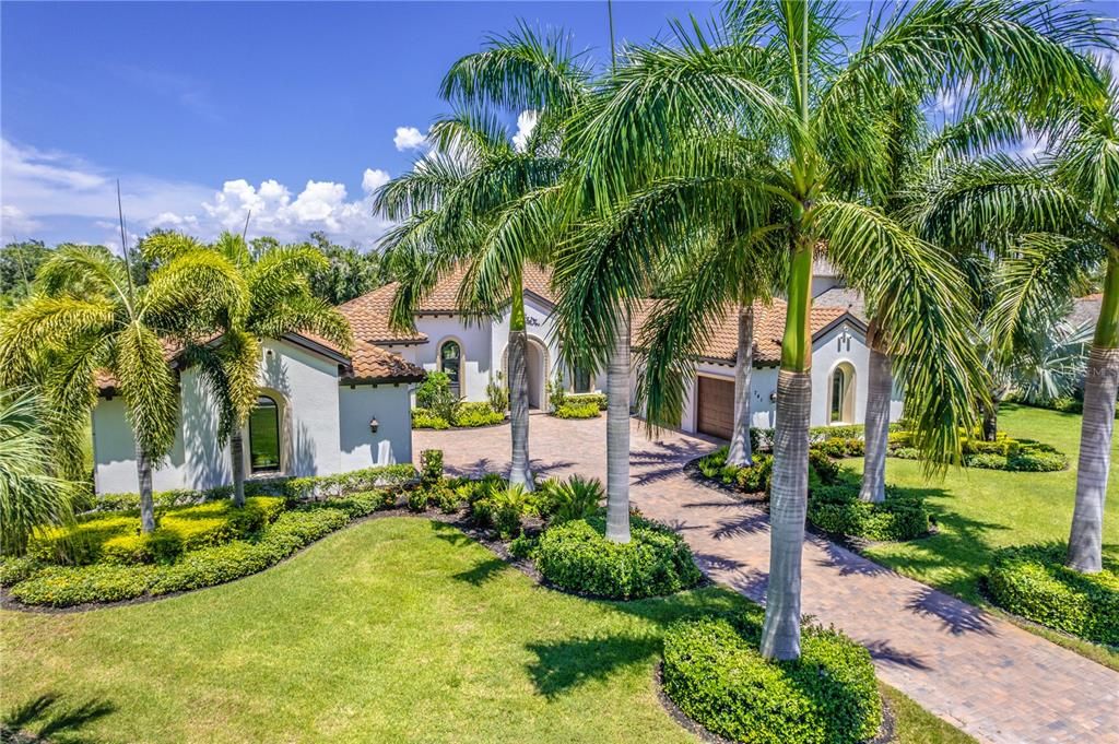 For Sale: $2,600,000 (4 beds, 4 baths, 3884 Square Feet)