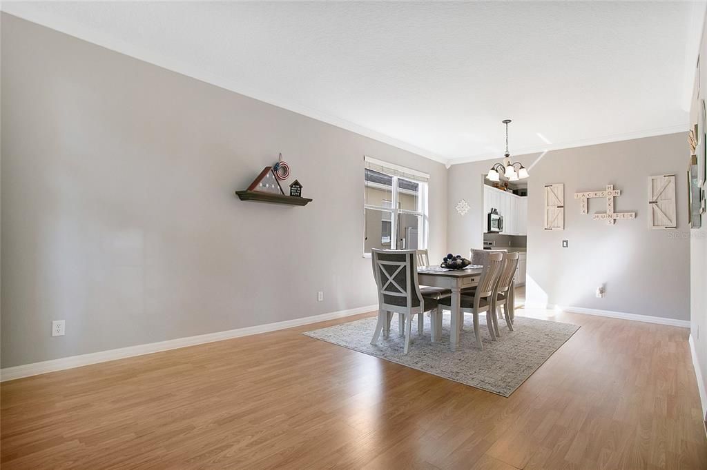 Active With Contract: $475,000 (4 beds, 2 baths, 2124 Square Feet)