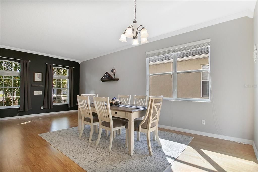 Active With Contract: $475,000 (4 beds, 2 baths, 2124 Square Feet)