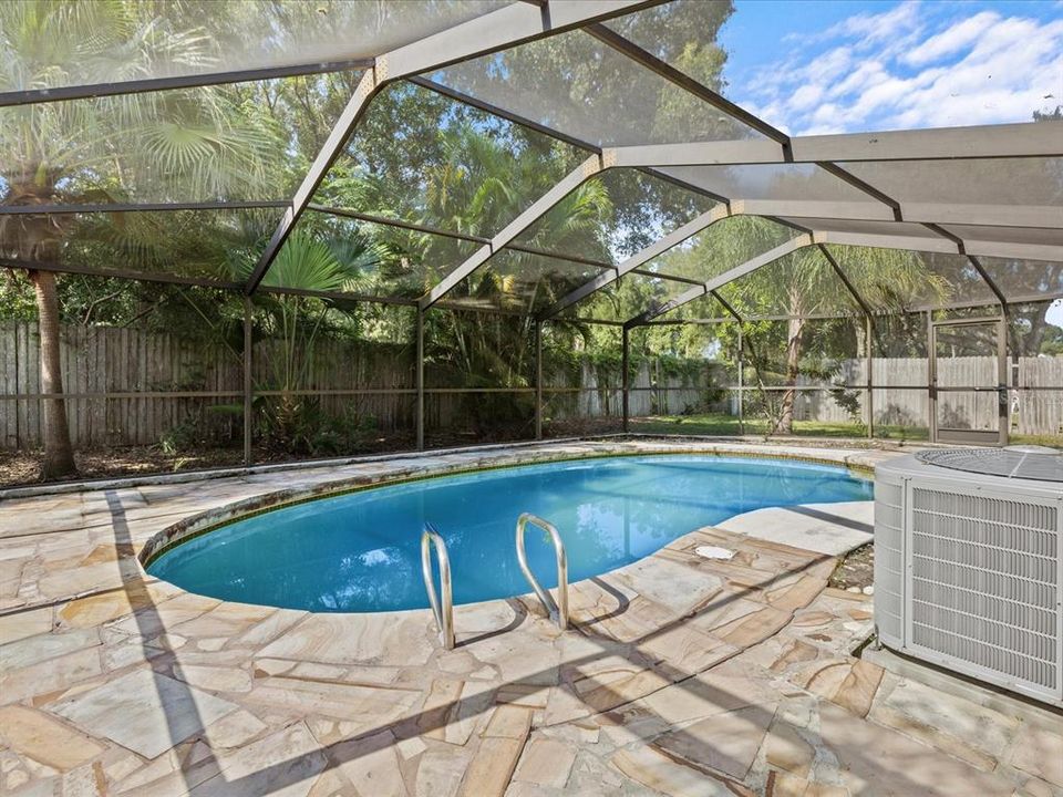 Large Screened In Pool and Patio