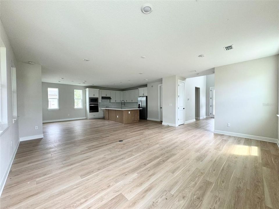 Active With Contract: $4,500 (4 beds, 3 baths, 3346 Square Feet)