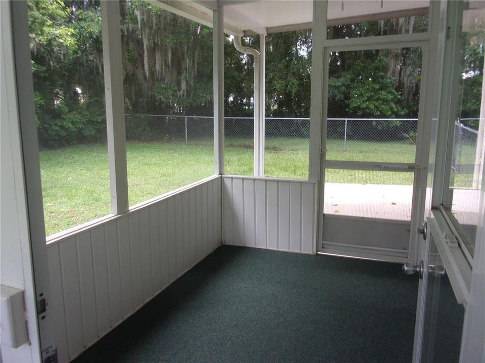 rear screen porch