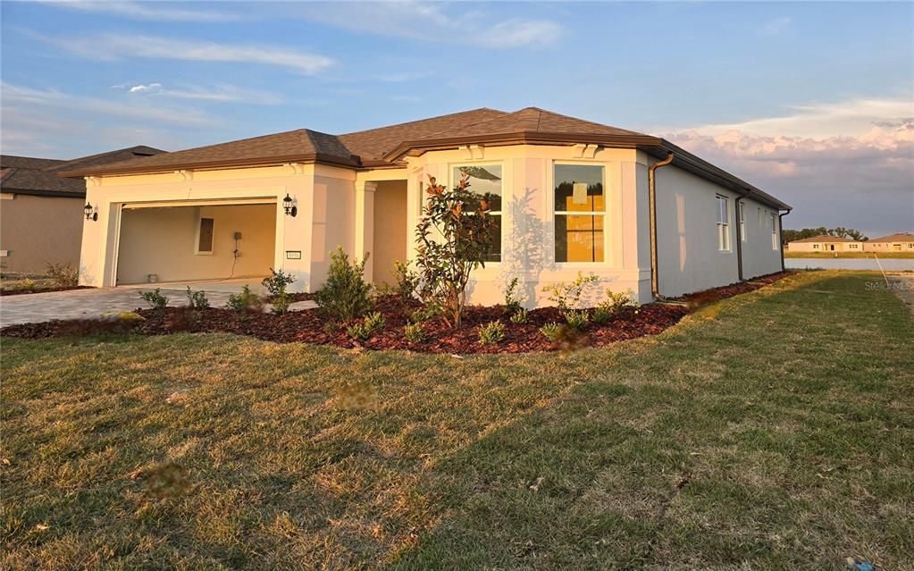 Recently Sold: $492,330 (2 beds, 2 baths, 1829 Square Feet)