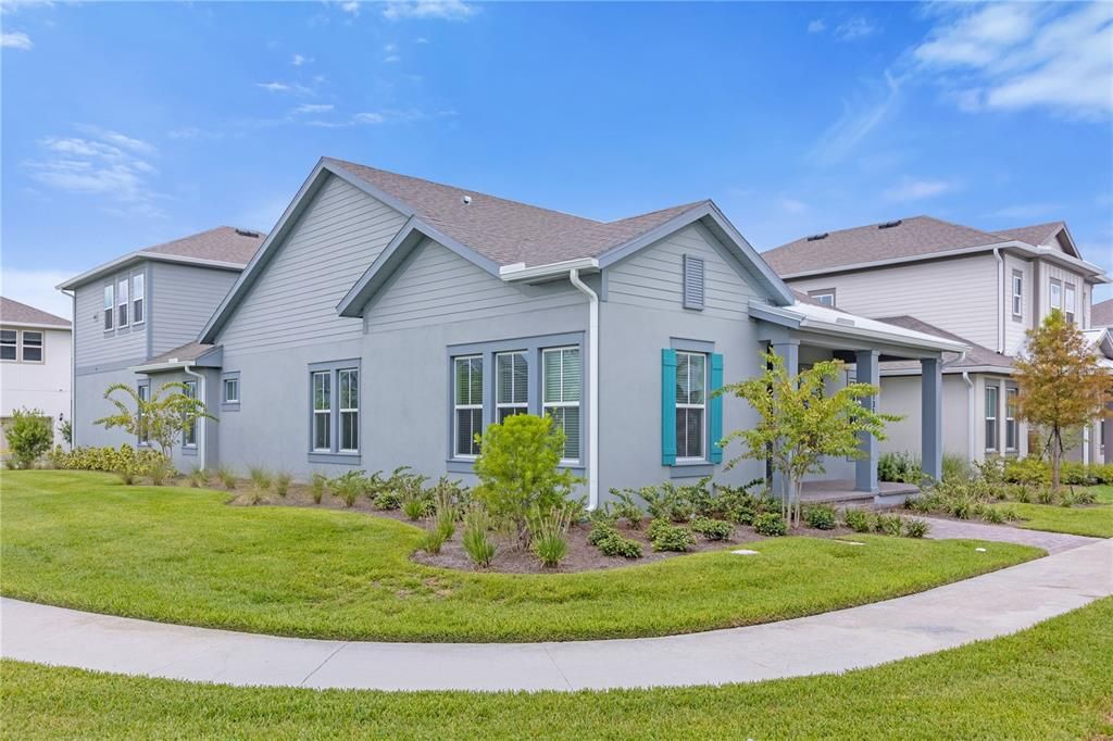 Recently Rented: $3,800 (4 beds, 2 baths, 2690 Square Feet)