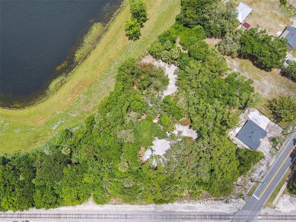 На продажу: $499,000 (1.32 acres)