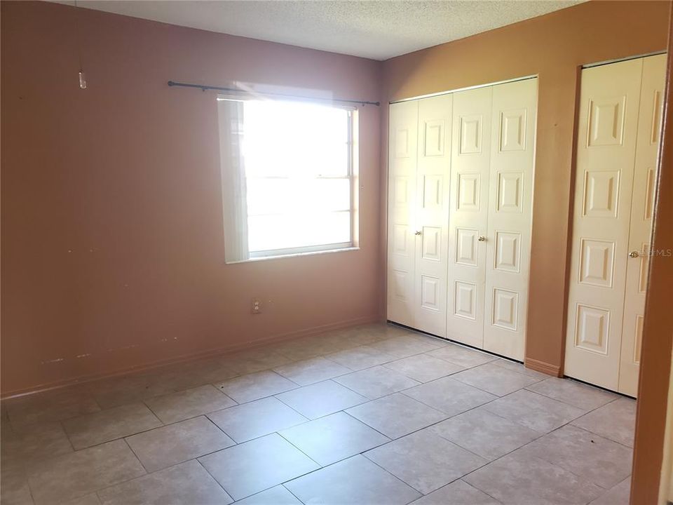 For Rent: $1,550 (1 beds, 1 baths, 800 Square Feet)