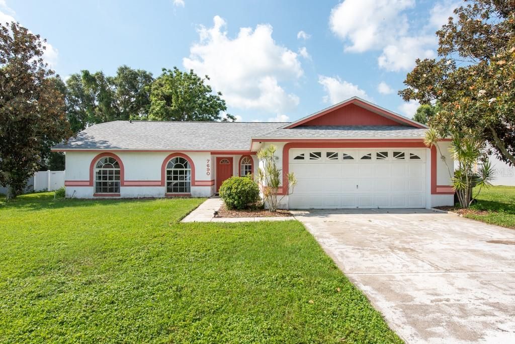 Active With Contract: $400,000 (4 beds, 2 baths, 1665 Square Feet)