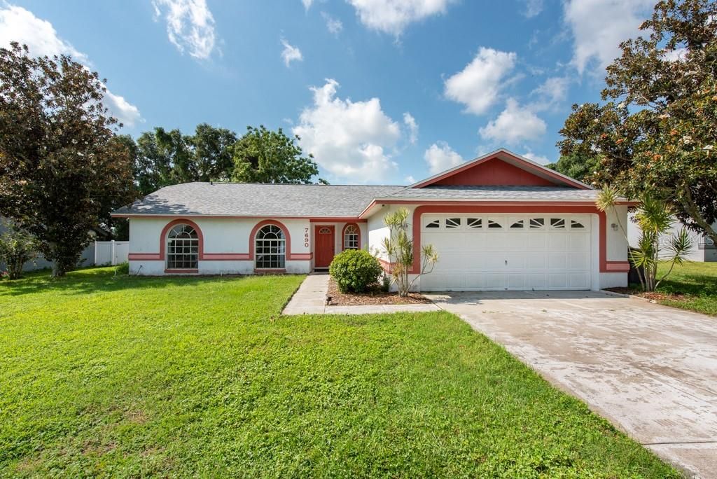 Active With Contract: $400,000 (4 beds, 2 baths, 1665 Square Feet)