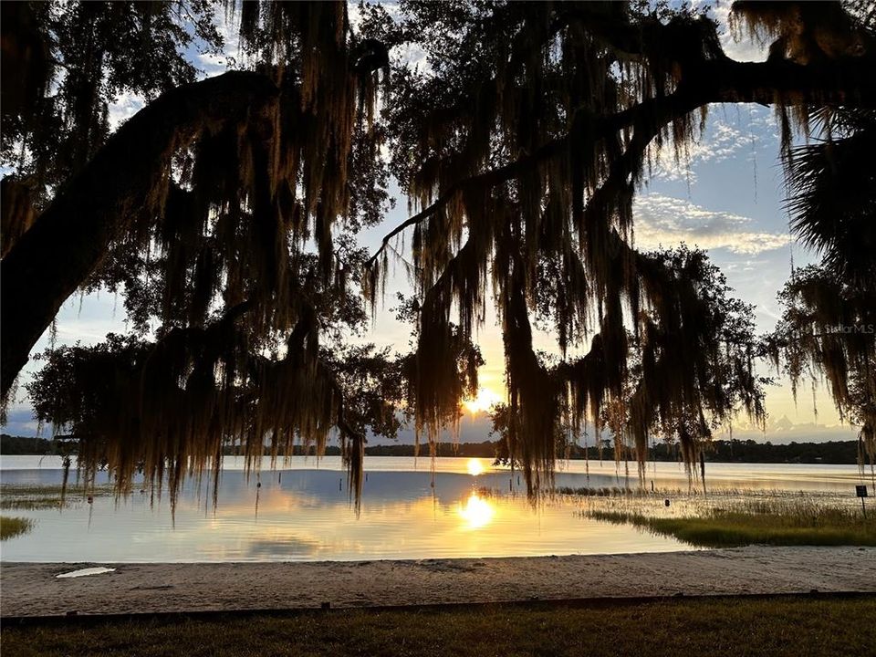 Carney Island Park - Lake Weir 10 min from lot