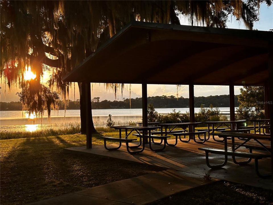 Carney Island Park - Lake Weir 10 min from lot