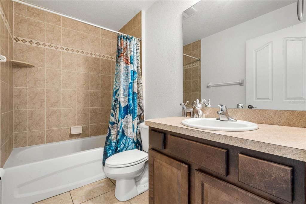 Active With Contract: $429,900 (4 beds, 2 baths, 2294 Square Feet)