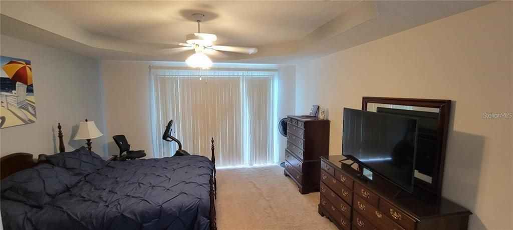 For Rent: $2,500 (3 beds, 2 baths, 2149 Square Feet)