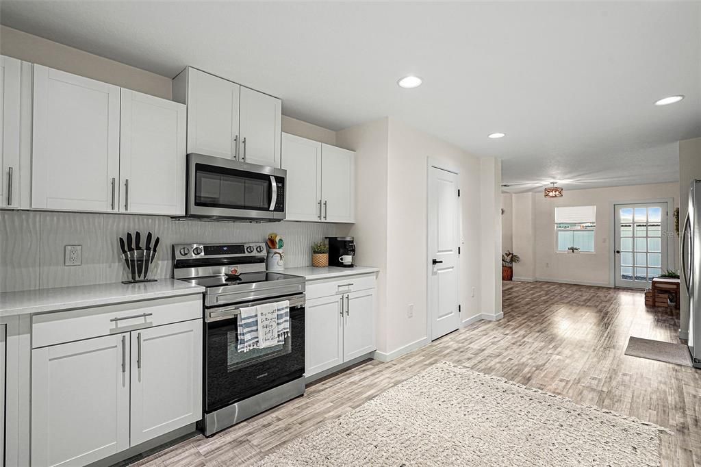 Active With Contract: $695,000 (3 beds, 2 baths, 1835 Square Feet)