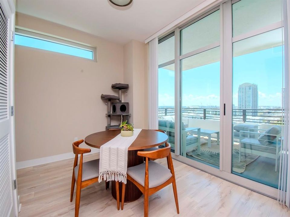 Active With Contract: $658,000 (2 beds, 2 baths, 1278 Square Feet)