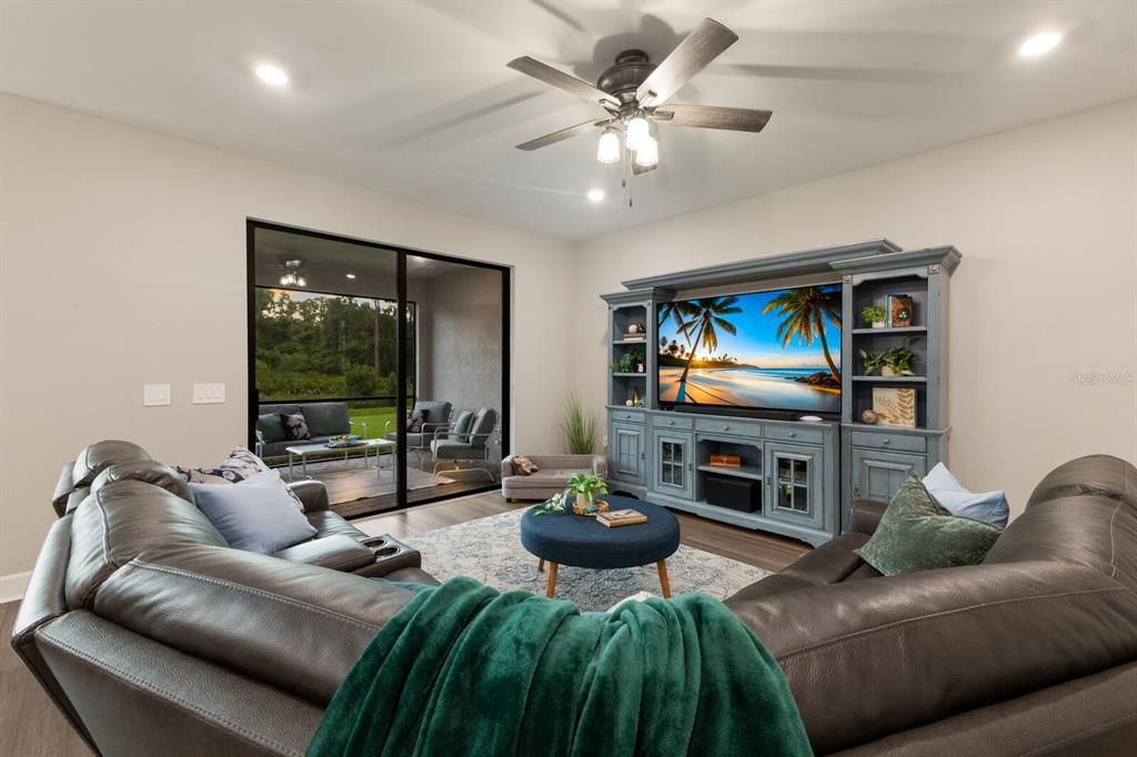 Active With Contract: $585,000 (5 beds, 3 baths, 2638 Square Feet)