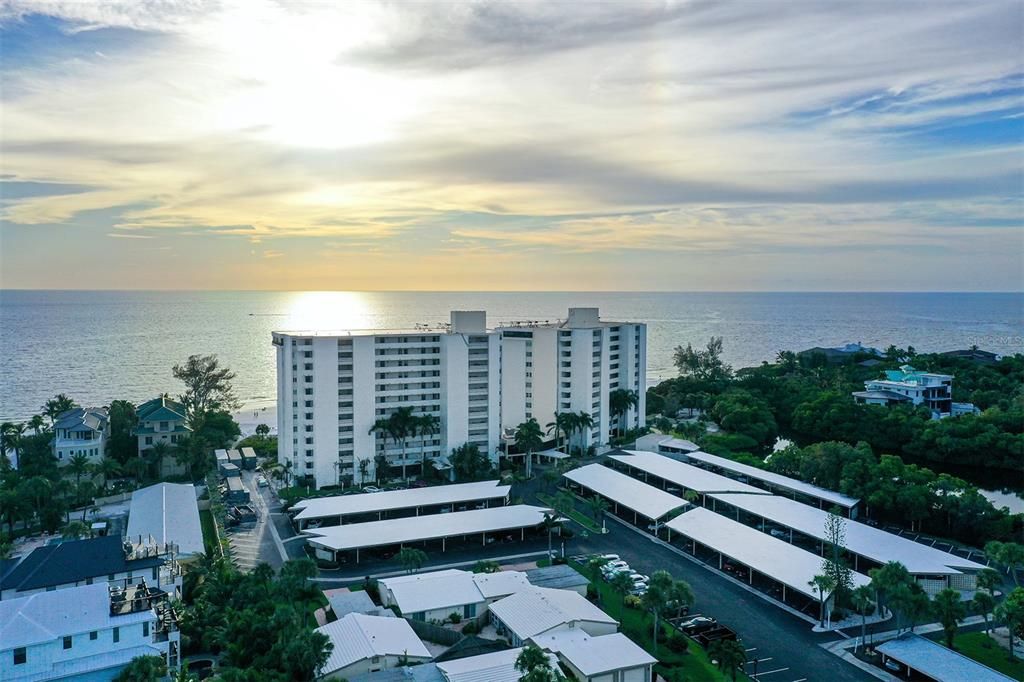 For Sale: $1,250,000 (2 beds, 2 baths, 1282 Square Feet)