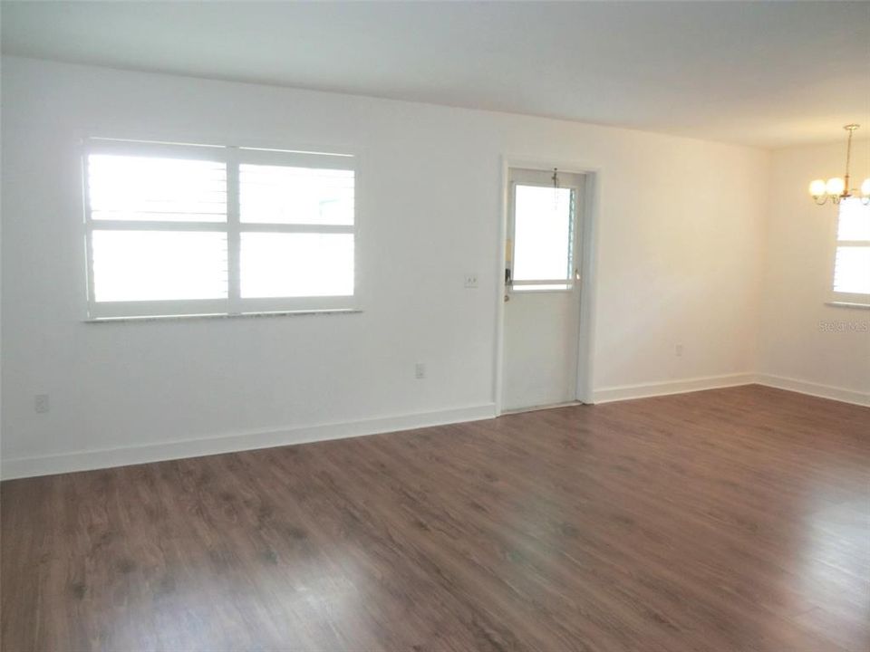 For Rent: $1,600 (2 beds, 2 baths, 960 Square Feet)