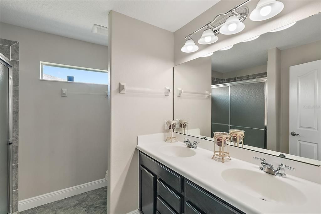 Master Bathroom, double Sinks