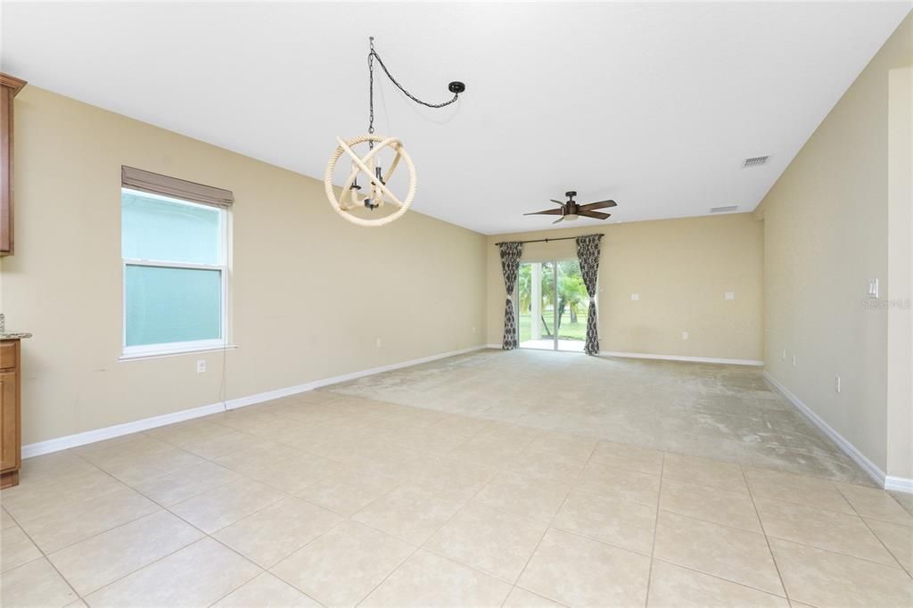 For Sale: $378,000 (4 beds, 2 baths, 1980 Square Feet)