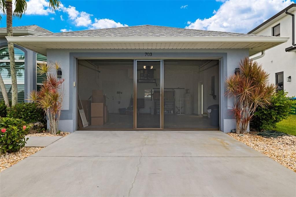 For Sale: $779,000 (3 beds, 2 baths, 1980 Square Feet)