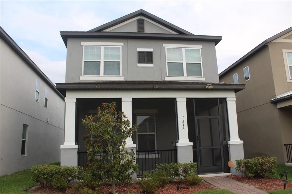 Active With Contract: $2,600 (3 beds, 2 baths, 1758 Square Feet)