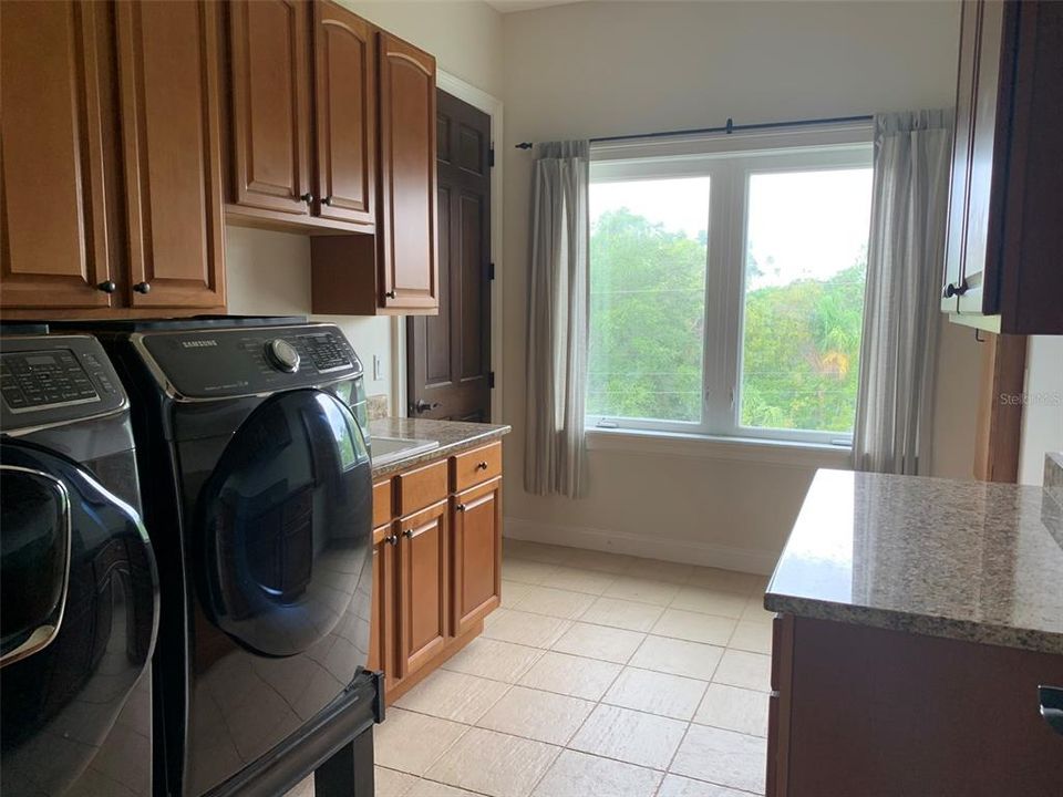 Large Laundry Room