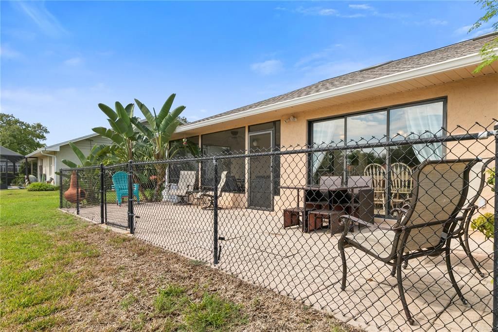 Active With Contract: $459,000 (3 beds, 2 baths, 1382 Square Feet)