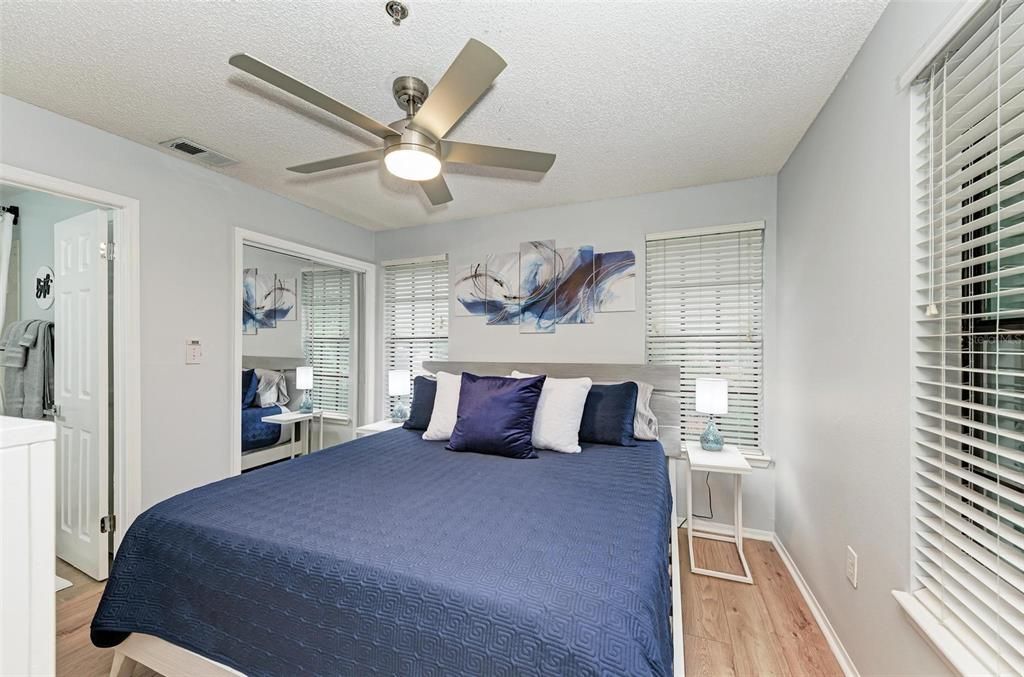 Active With Contract: $3,400 (2 beds, 2 baths, 873 Square Feet)