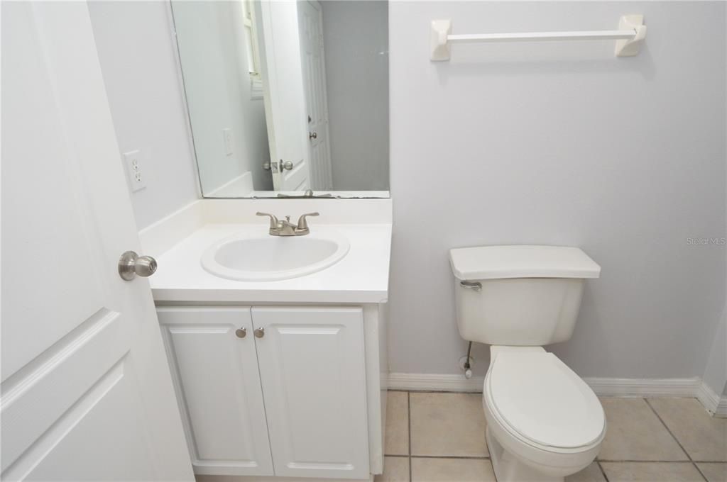 Active With Contract: $1,650 (2 beds, 2 baths, 1140 Square Feet)