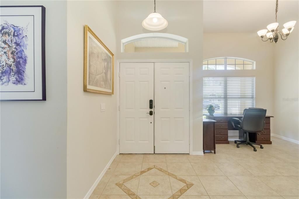 Foyer/Dining Room