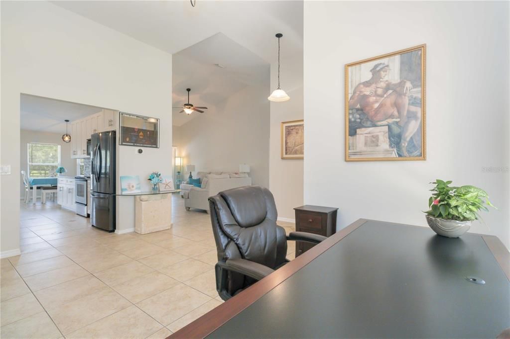 Foyer/Dining Room