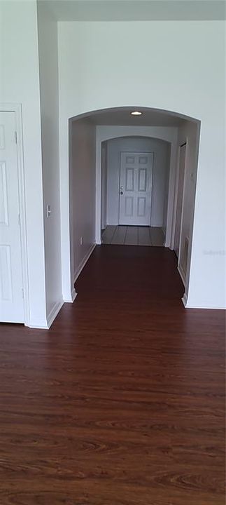 For Rent: $2,150 (3 beds, 2 baths, 1579 Square Feet)