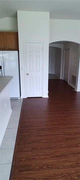 For Rent: $2,150 (3 beds, 2 baths, 1579 Square Feet)