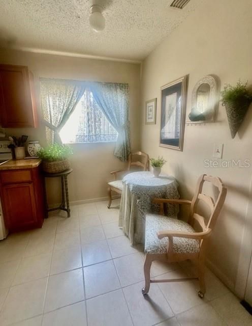 For Sale: $254,000 (2 beds, 2 baths, 1240 Square Feet)