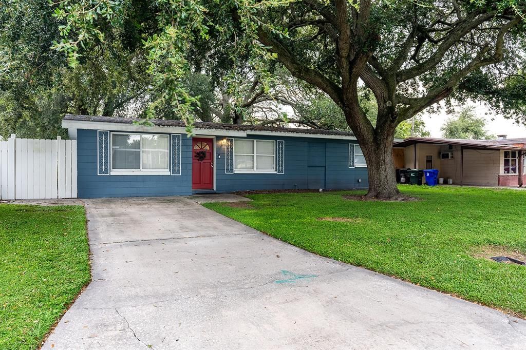 For Sale: $262,900 (3 beds, 1 baths, 1047 Square Feet)