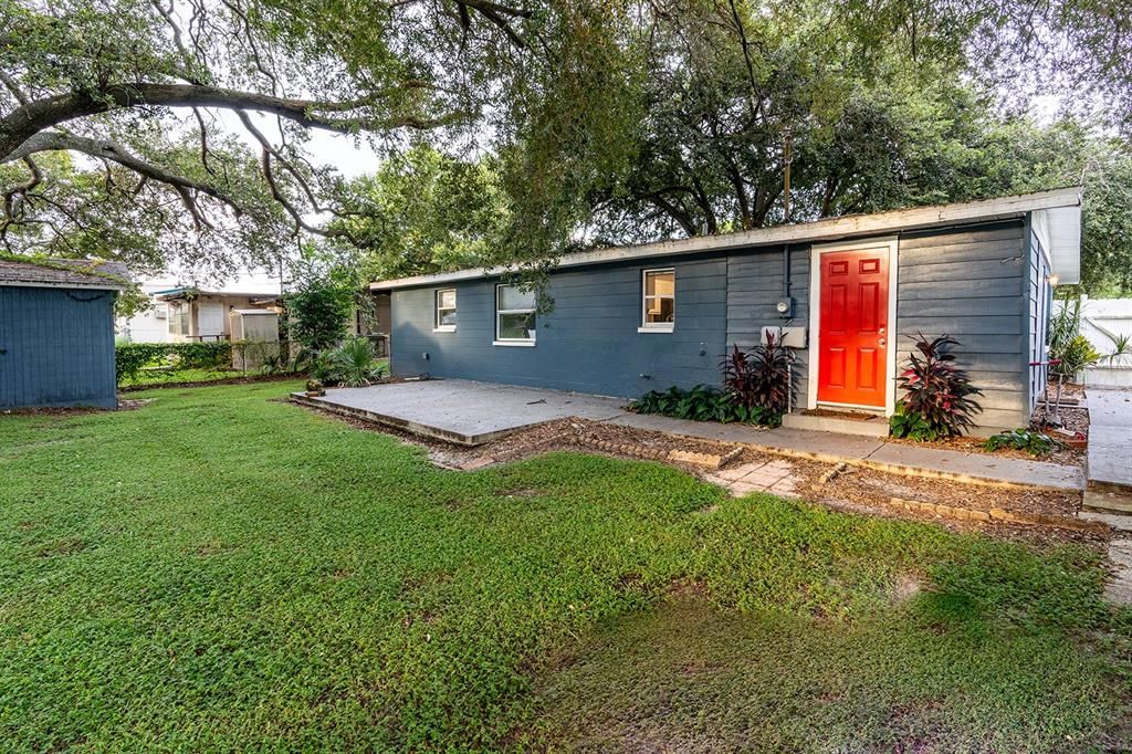 For Sale: $262,900 (3 beds, 1 baths, 1047 Square Feet)