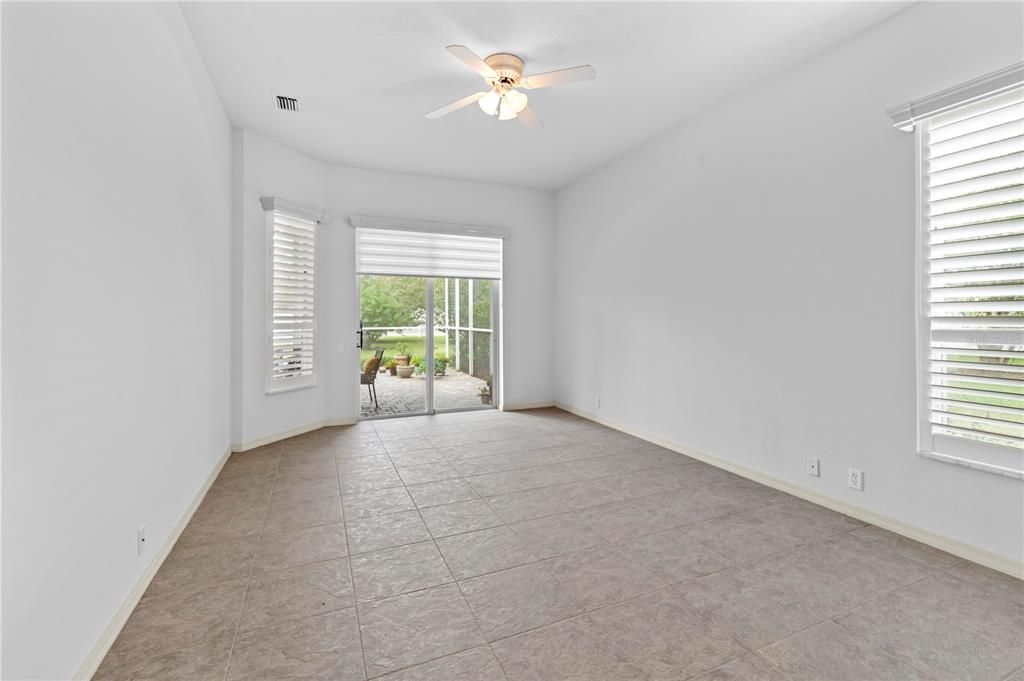 Master Bedroom w/ Lanai Access