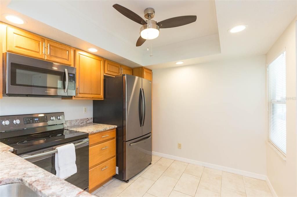 For Rent: $1,695 (2 beds, 2 baths, 955 Square Feet)