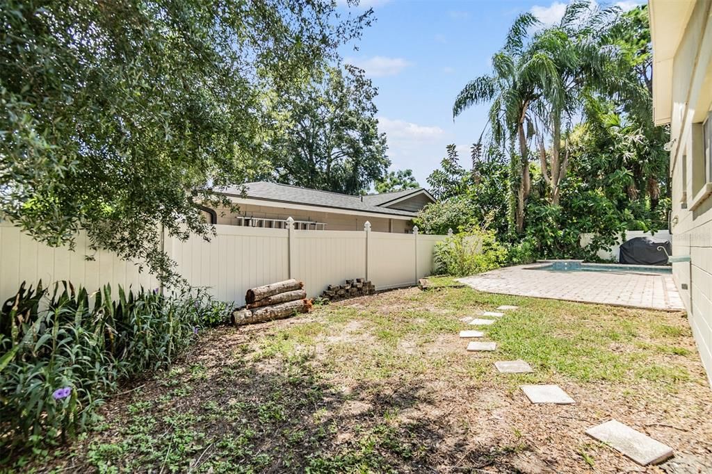 Active With Contract: $439,000 (4 beds, 2 baths, 1779 Square Feet)