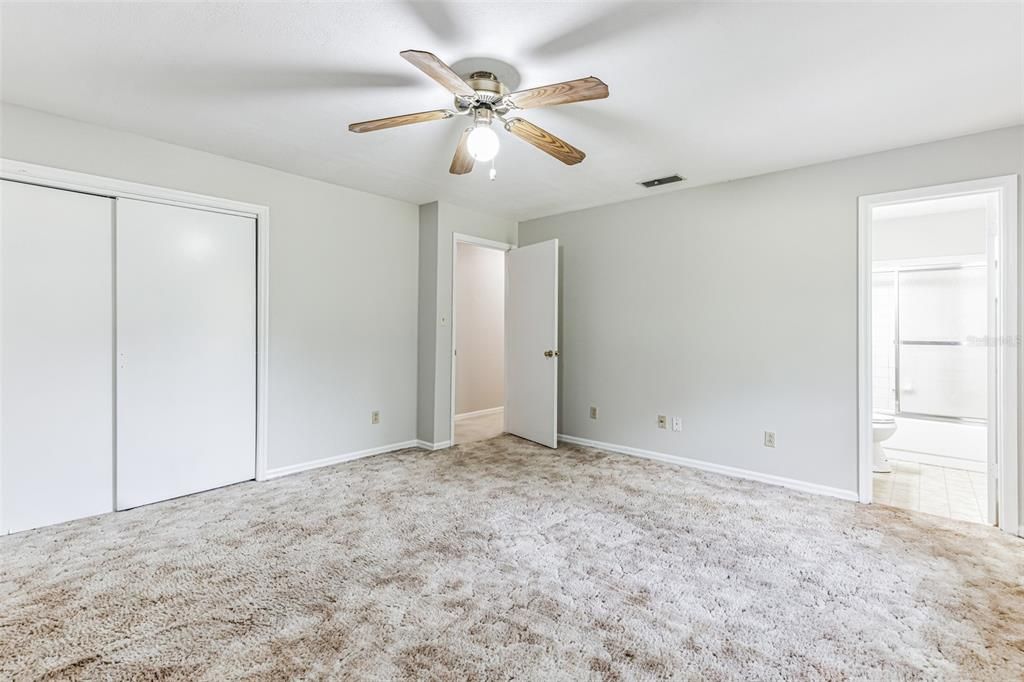 Active With Contract: $219,900 (3 beds, 2 baths, 1680 Square Feet)