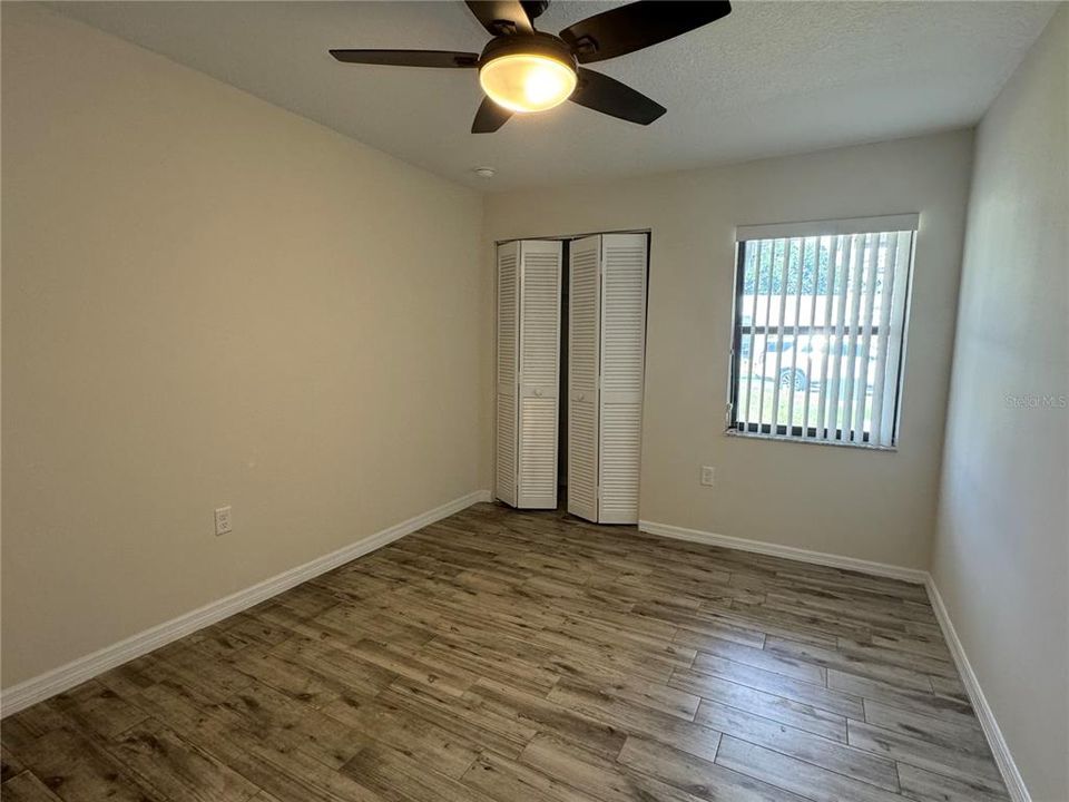 For Sale: $260,000 (2 beds, 1 baths, 941 Square Feet)