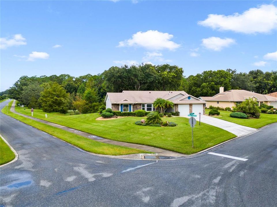 For Sale: $329,000 (3 beds, 2 baths, 1966 Square Feet)