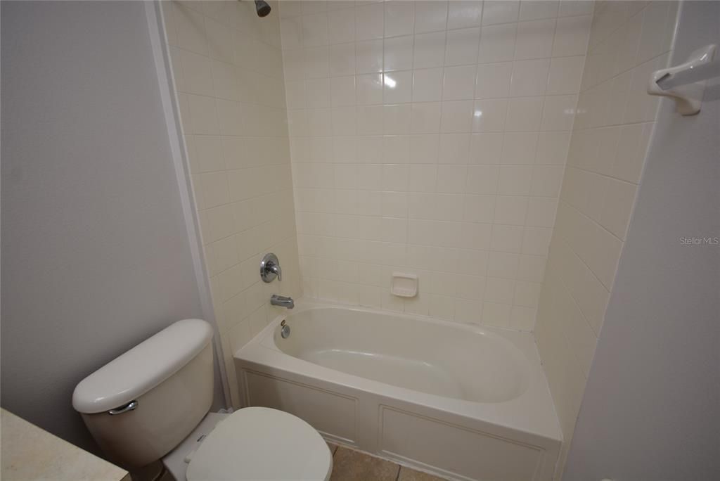 For Rent: $2,200 (3 beds, 2 baths, 1426 Square Feet)